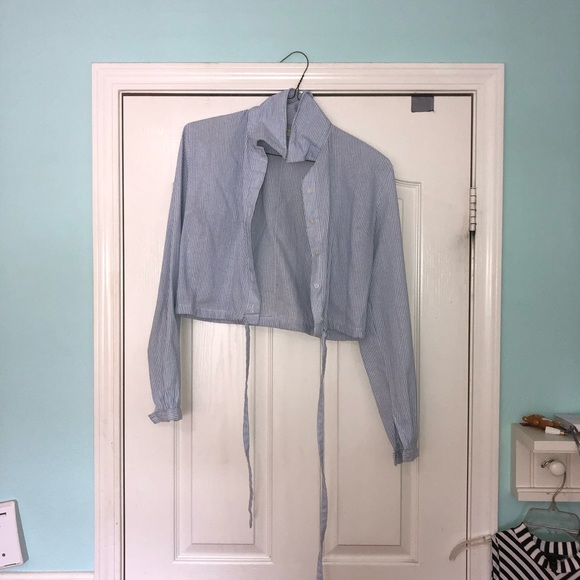 Brandy Melville Cropped Collar Shirt - Picture 4 of 7